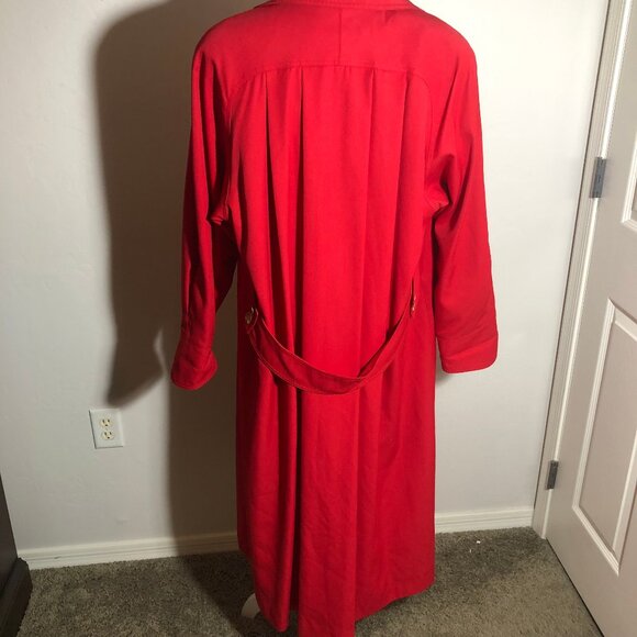 Vintage Vibrant Red Raincoat with Chic Gold Buttons - Stay Stylish & Dry! - Picture 8 of 14